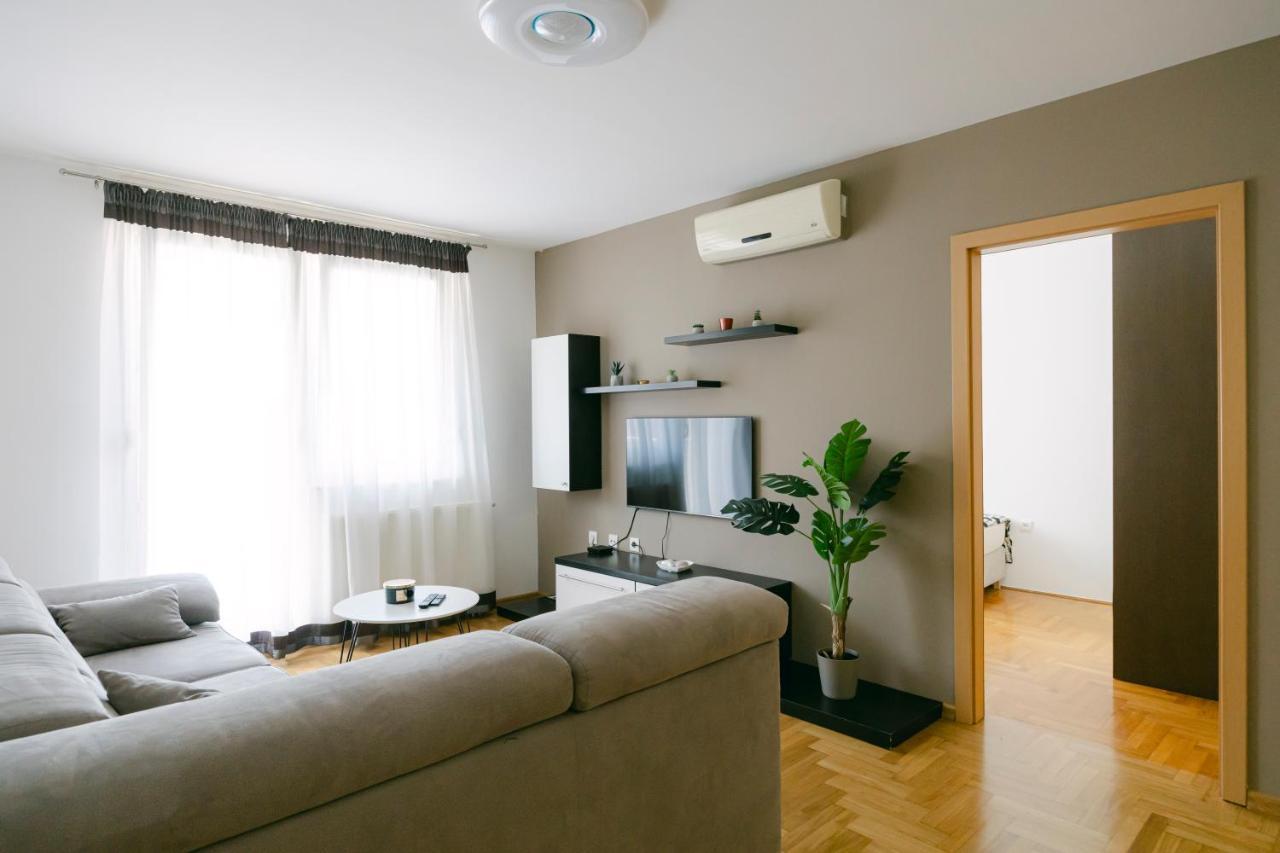 Ladenta Apartman*** Zagreb Exteriör bild