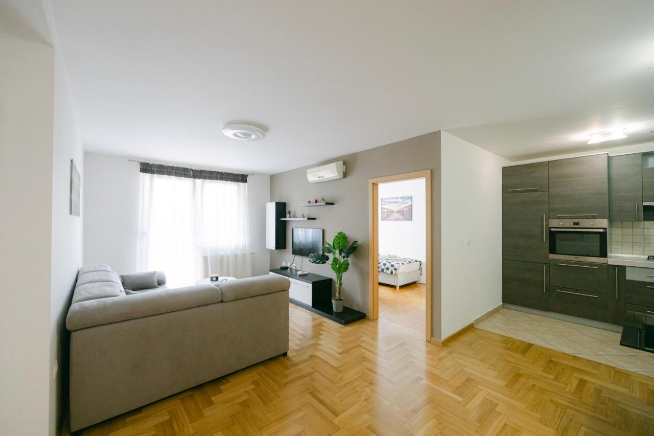 Ladenta Apartman*** Zagreb Exteriör bild